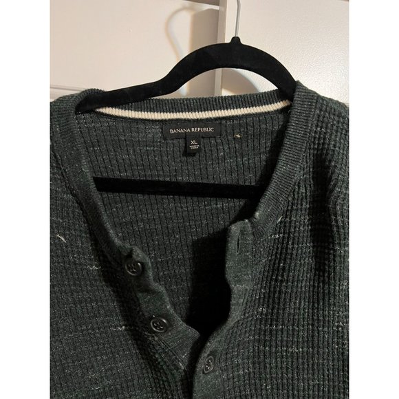 Banana Republic Waffle 1/4 Button‎ Up Pullover - Size XL - Picture 2 of 3